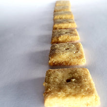 Load image into Gallery viewer, Clean Cheesy Crackers