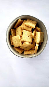 Clean Cheesy Crackers